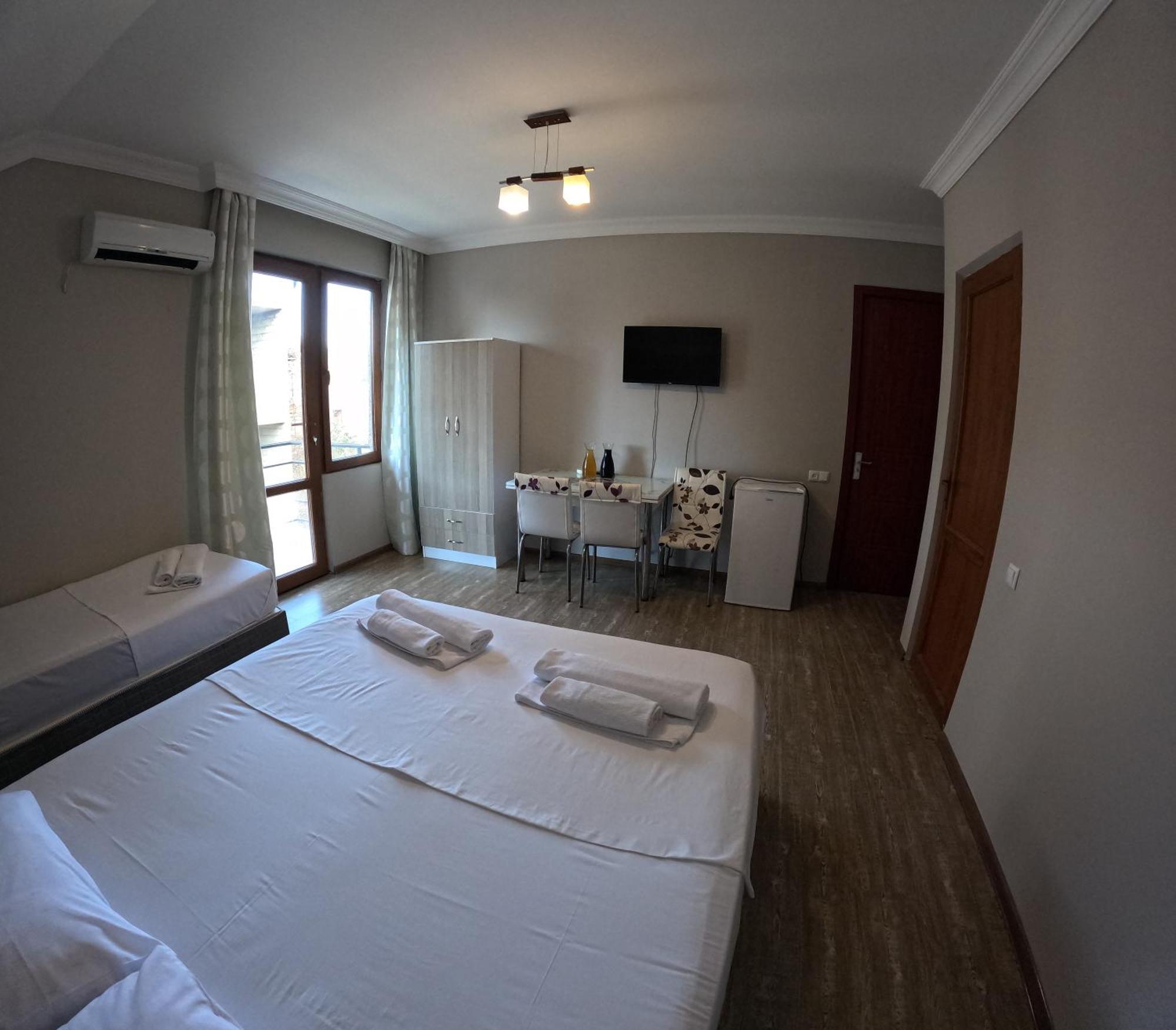 Elite Hotel Koboeleti Buitenkant foto
