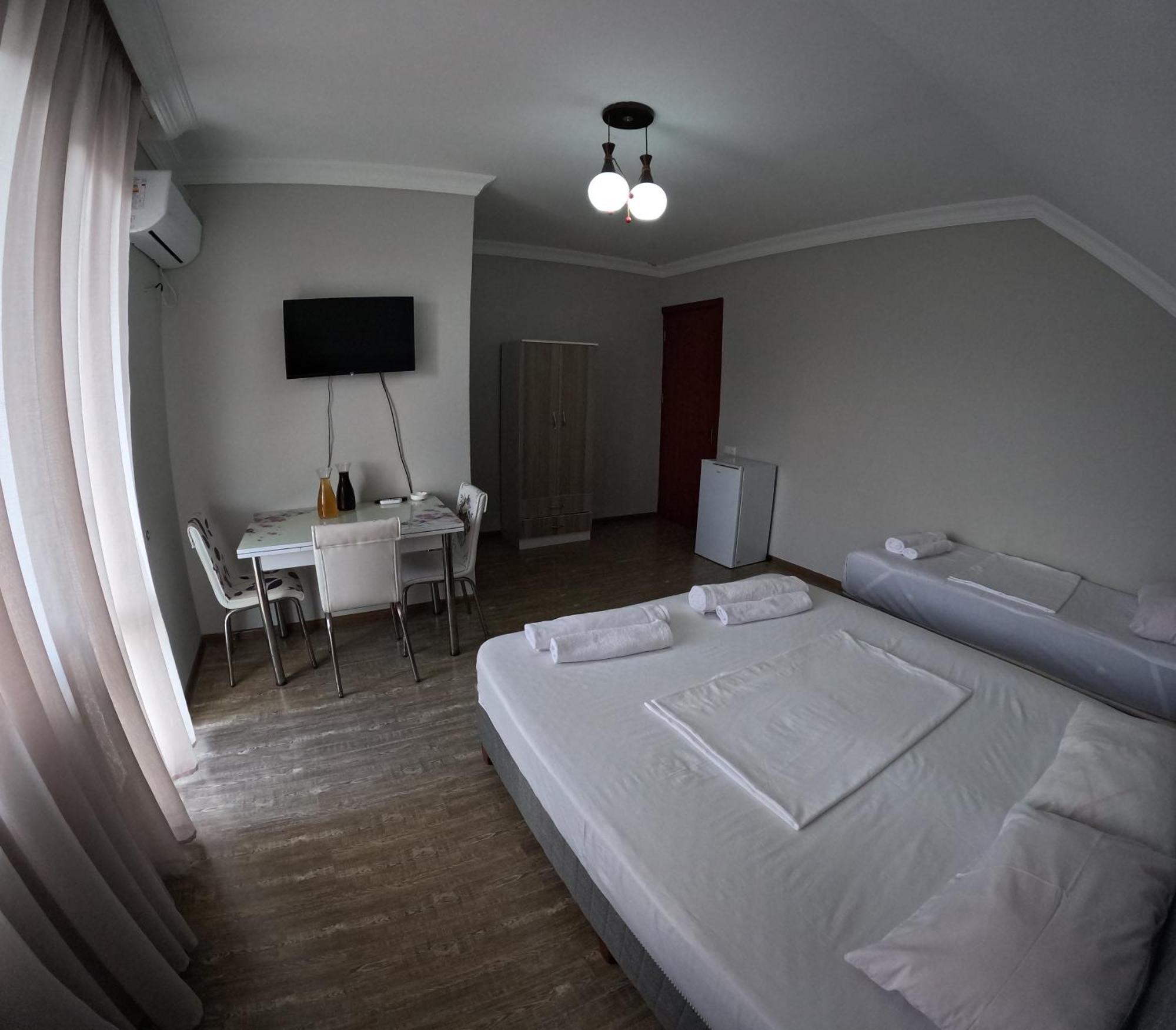 Elite Hotel Koboeleti Buitenkant foto