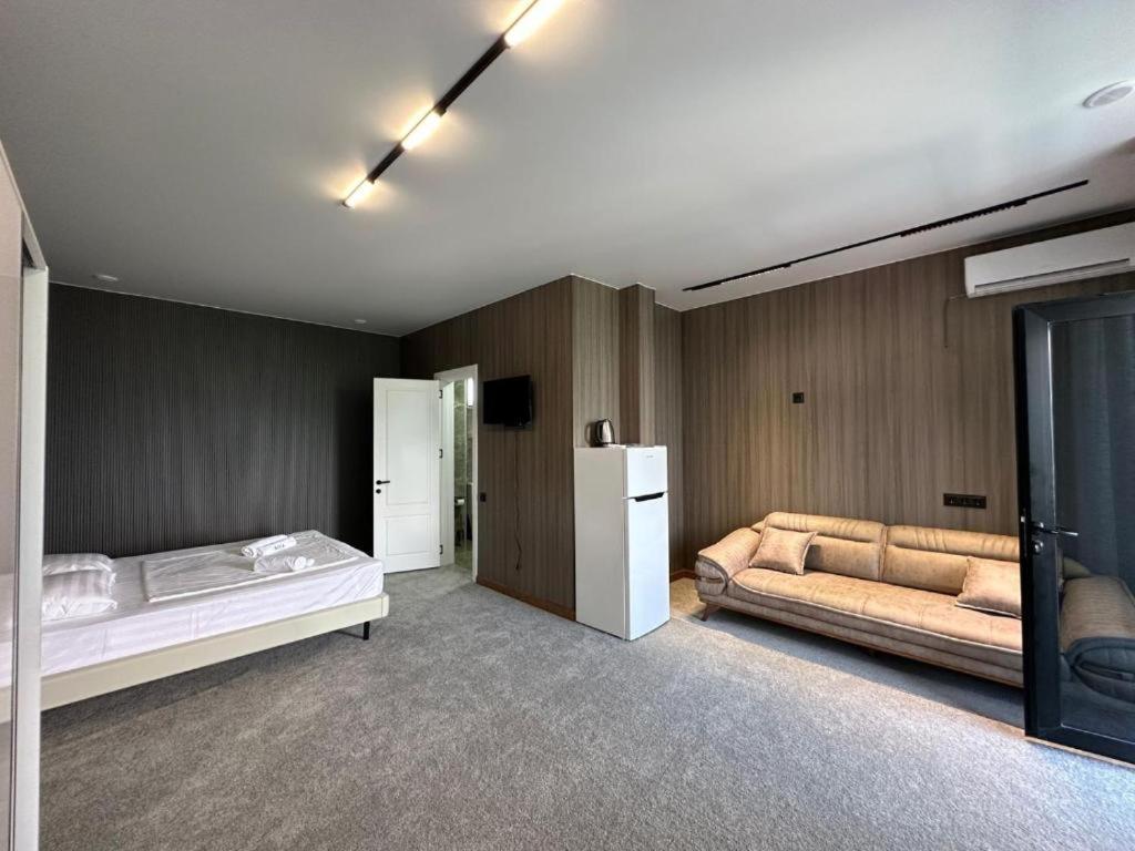 Elite Hotel Koboeleti Buitenkant foto